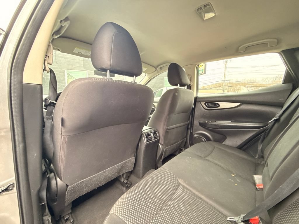 Used 2020 Nissan Rogue Sport S FWD image 17