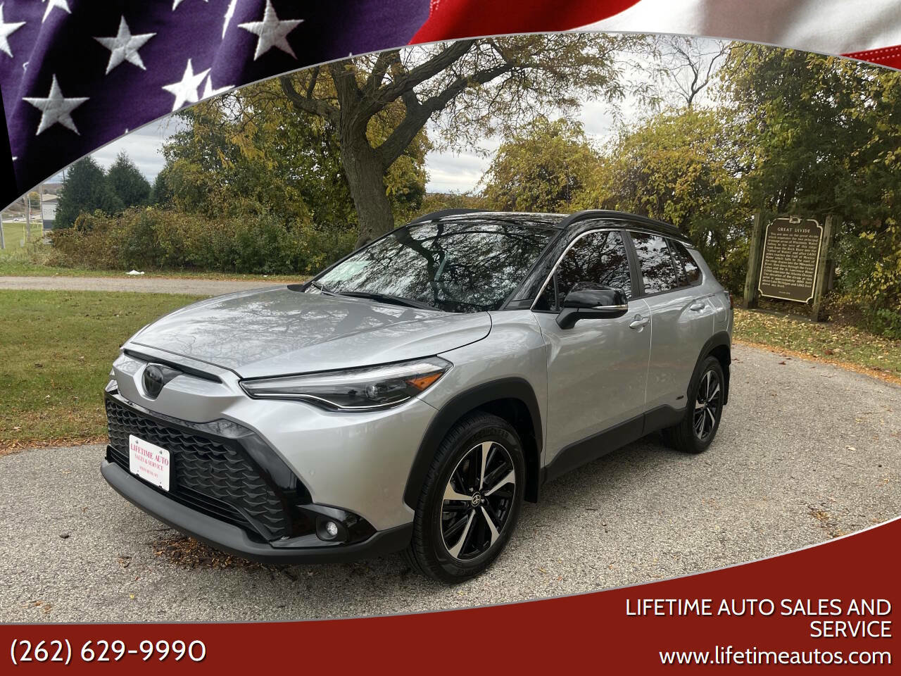 Used 2024 Toyota Corolla Cross AWD Hybrid image 1