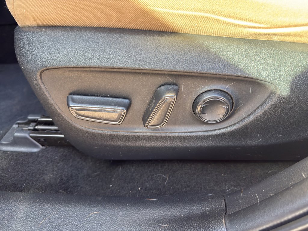 Used 2022 Toyota RAV4 XLE image 29