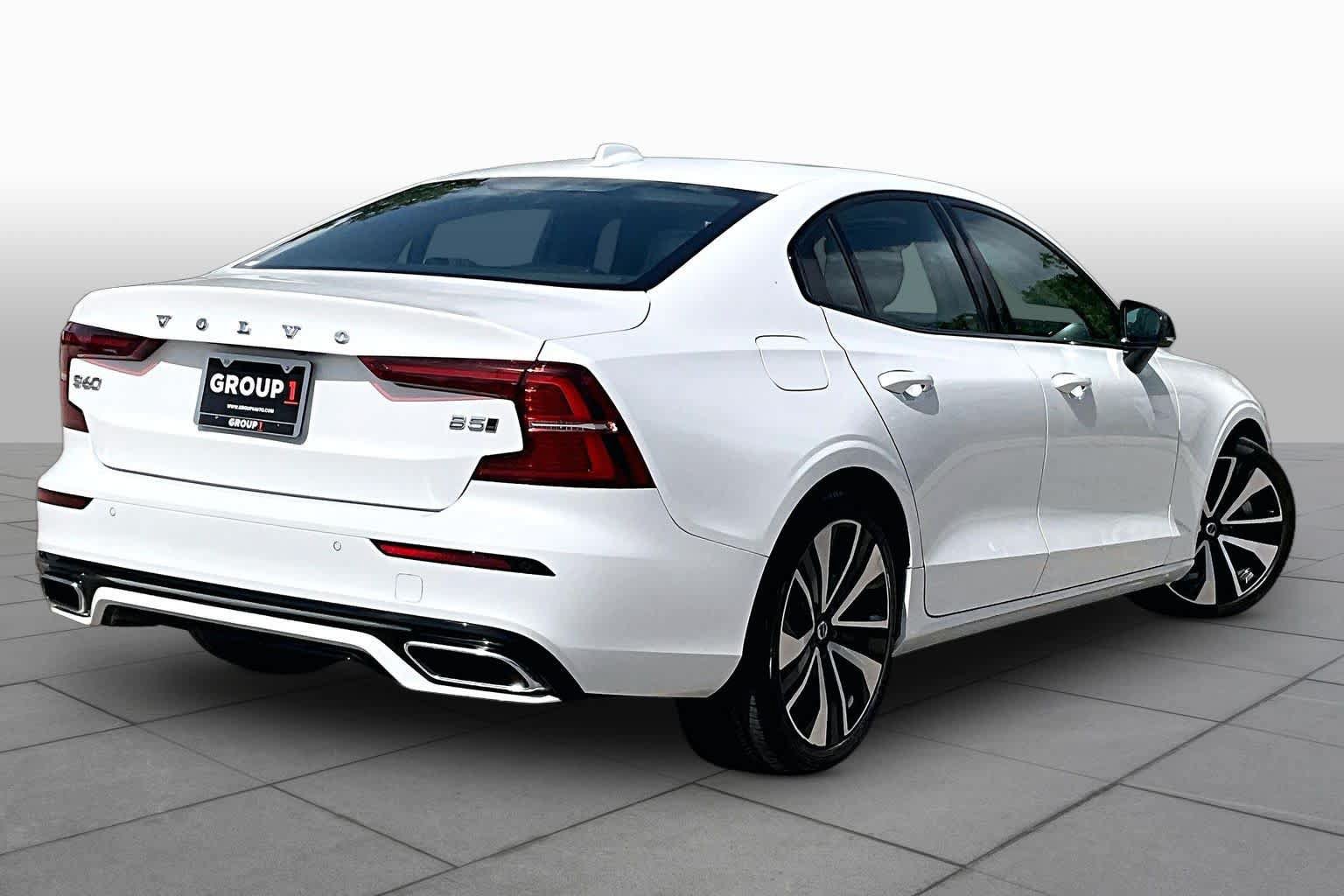 Used 2022 Volvo S60 B5 Inscription AWD/4WD image 13