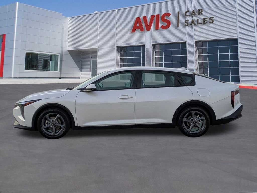 Used 2025 Kia K4 LXS image 10