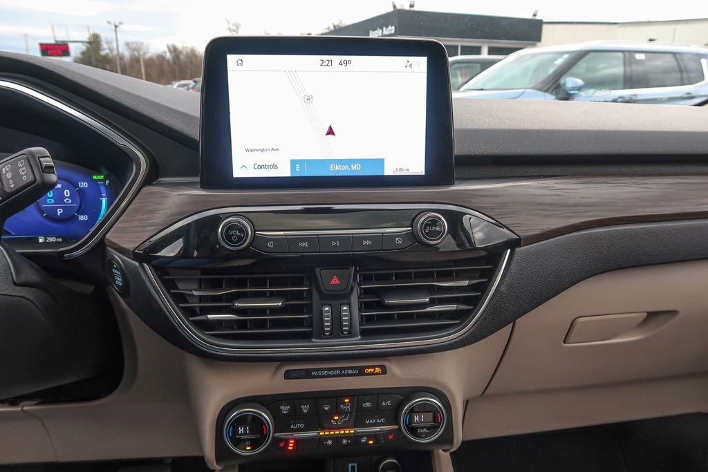 Used 2020 Ford Escape Titanium w/ Titanium Premium Package 2.0 image 36