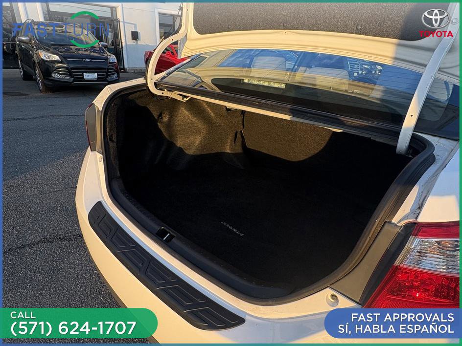 Used 2014 Toyota Corolla LE image 14