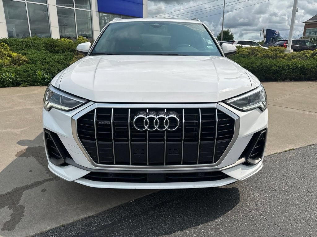 Used 2025 Audi Q3 2.0T Premium AWD/4WD image 2