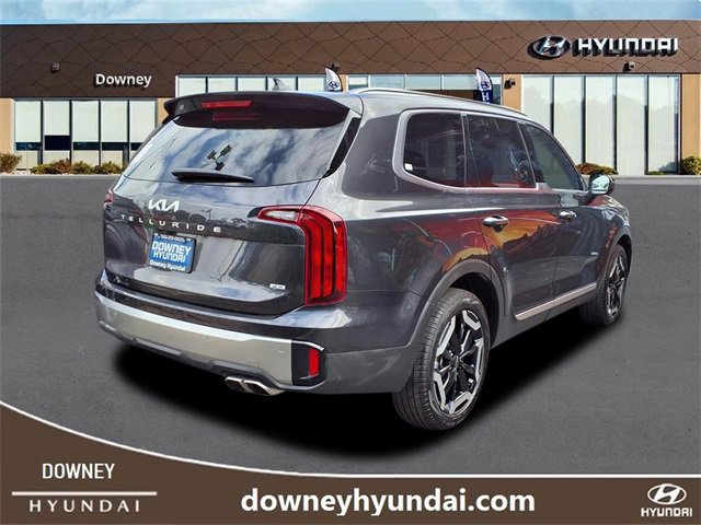 Used 2025 Kia Telluride S image 4