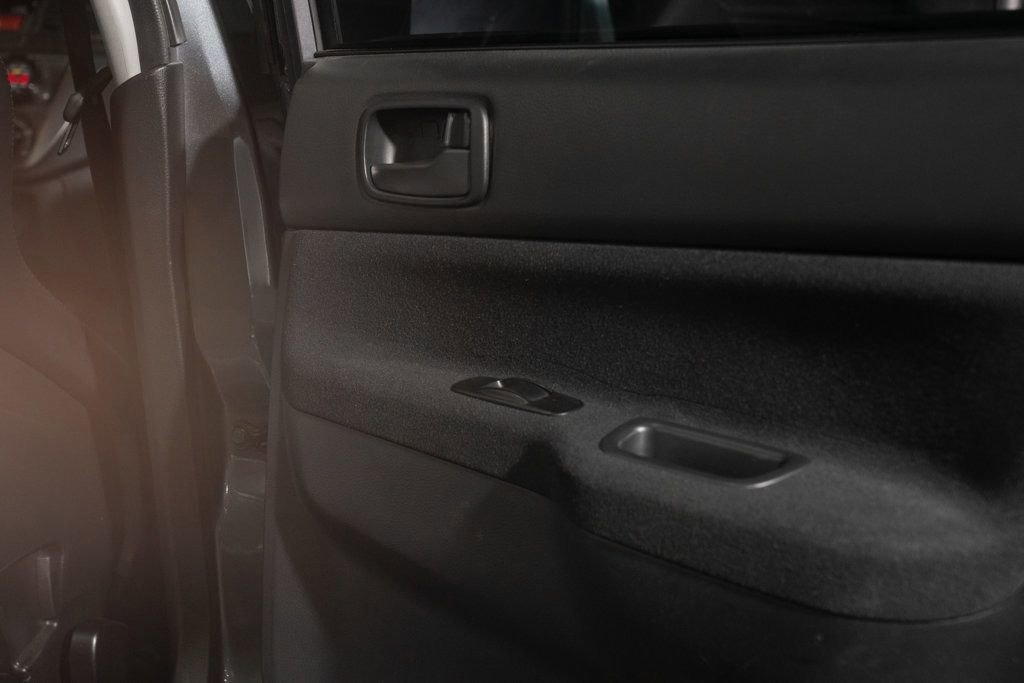 Used 2006 Mitsubishi Lancer Evolution image 29