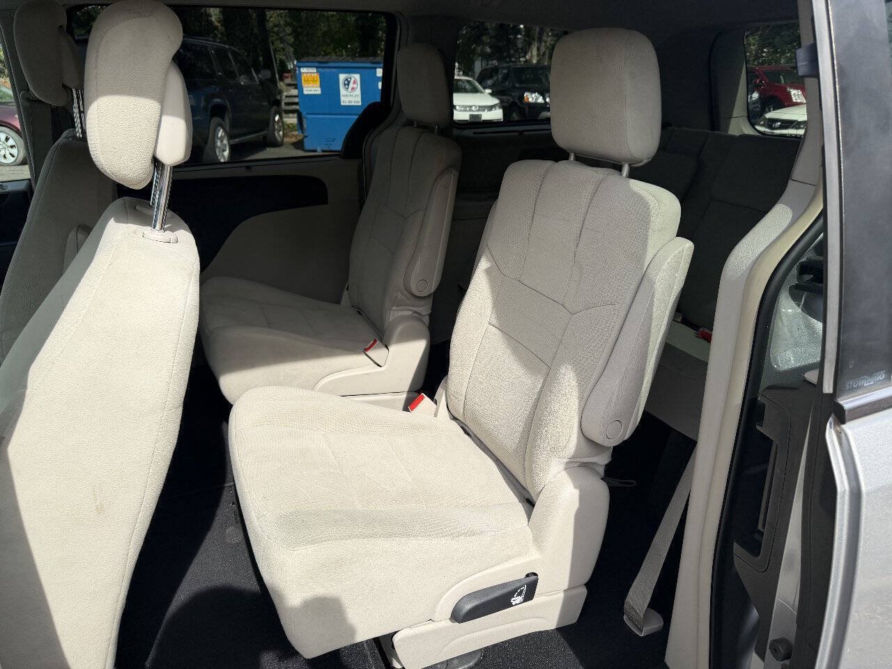 Used 2013 Dodge Grand Caravan Crew w/ Driver Convenience Group FWD image 17