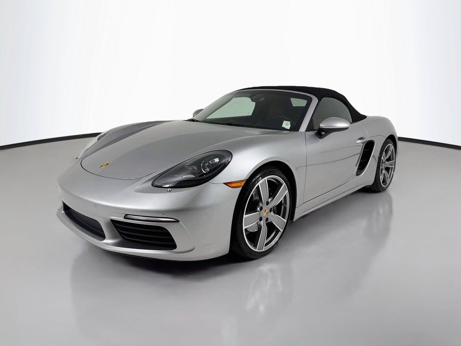 Certified 2024 Porsche 718 Boxster RWD image 1