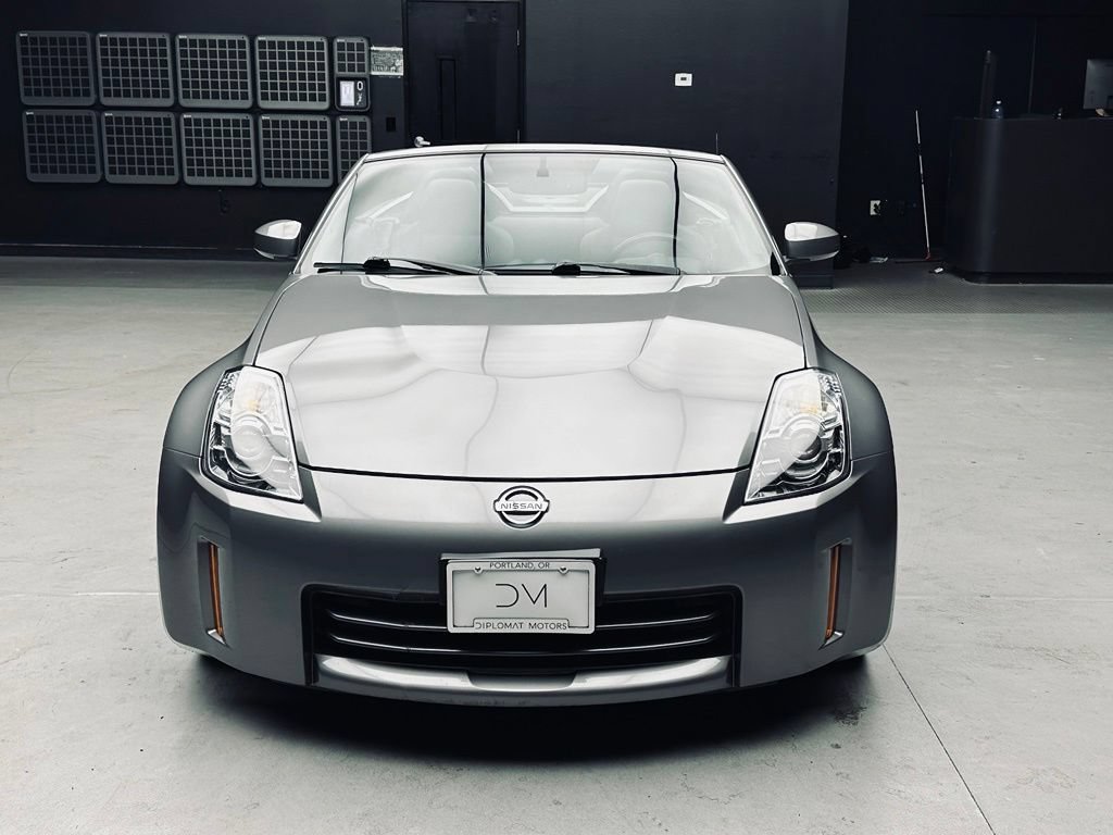 Used 2007 Nissan 350Z Enthusiast RWD image 12