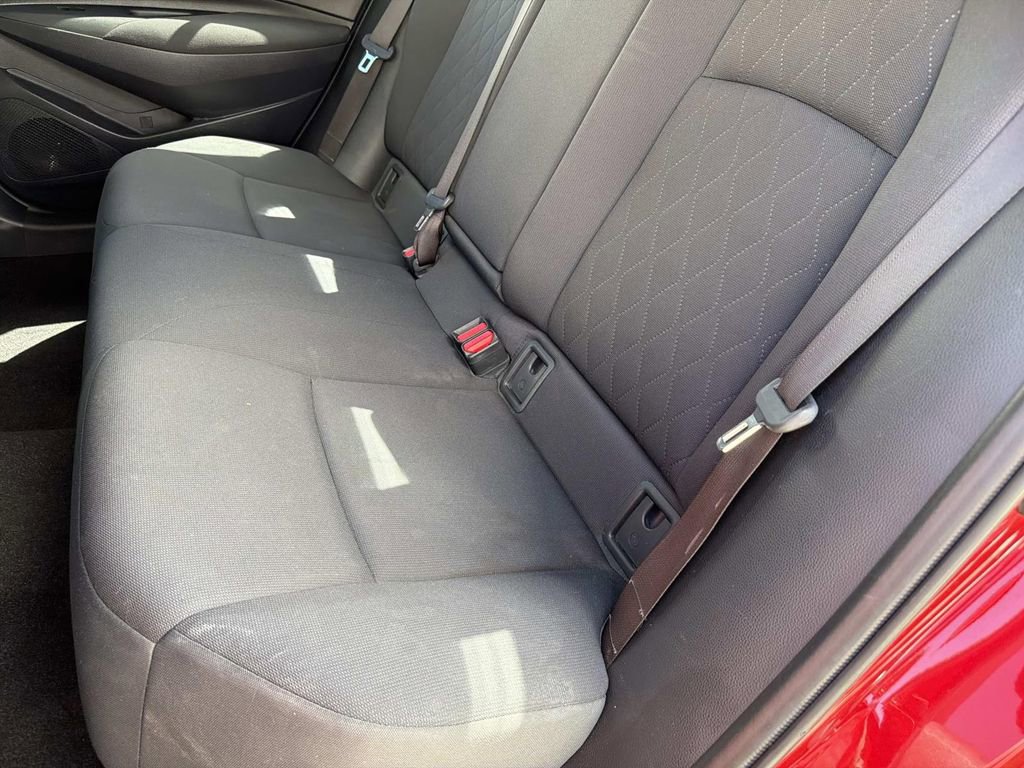 Used 2020 Toyota Corolla LE image 13