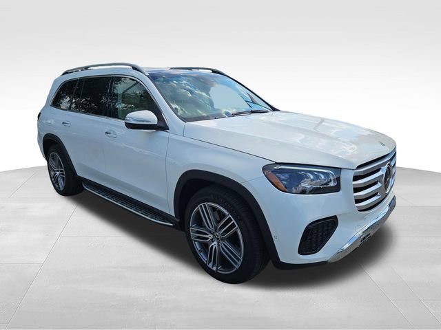 Used 2026 Mercedes-Benz GLS 450 4MATIC image 10