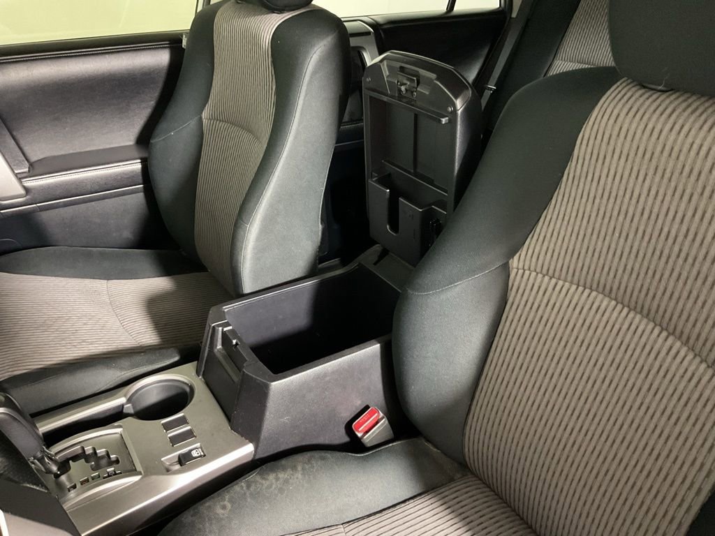 Used 2015 Toyota 4Runner SR5 image 25