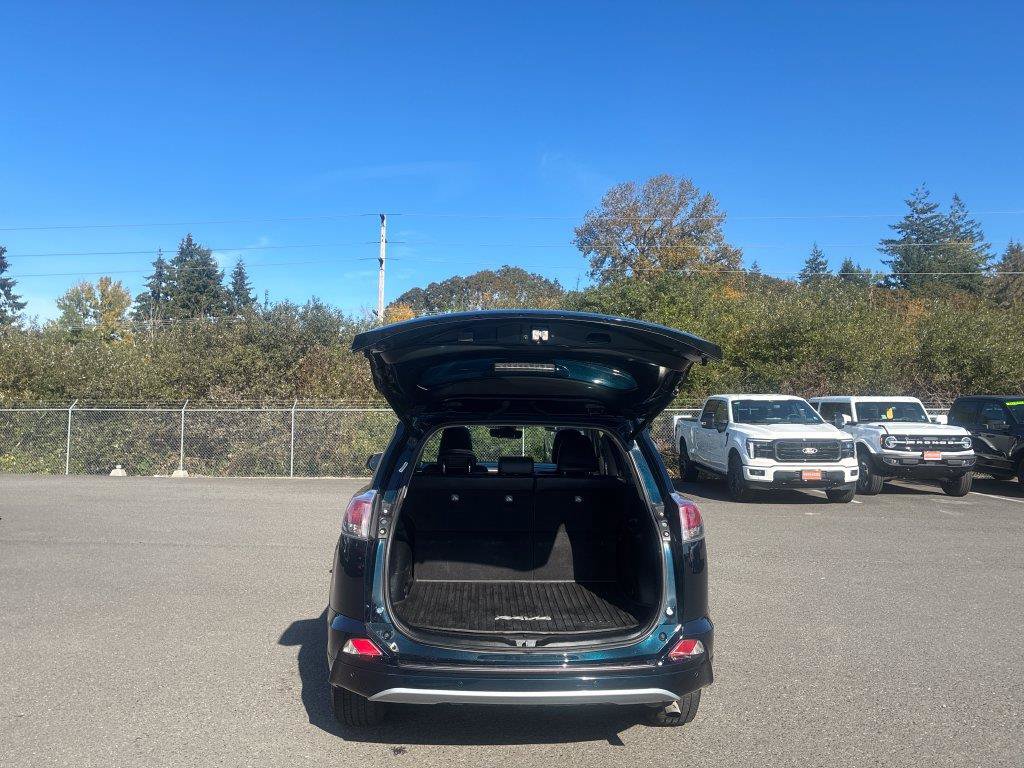 Used 2017 Toyota RAV4 Platinum w/ All Weather Liner Package AWD/4WD image 28