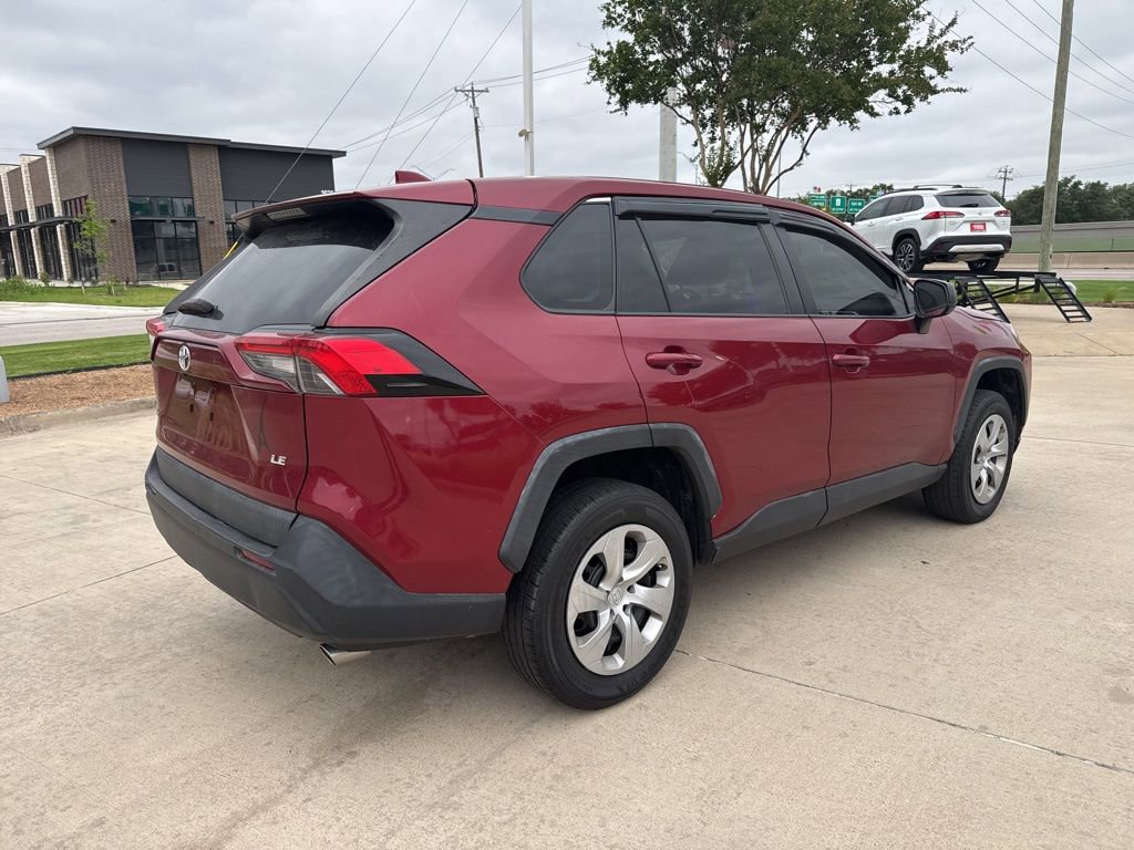 Used 2023 Toyota RAV4 LE FWD image 5