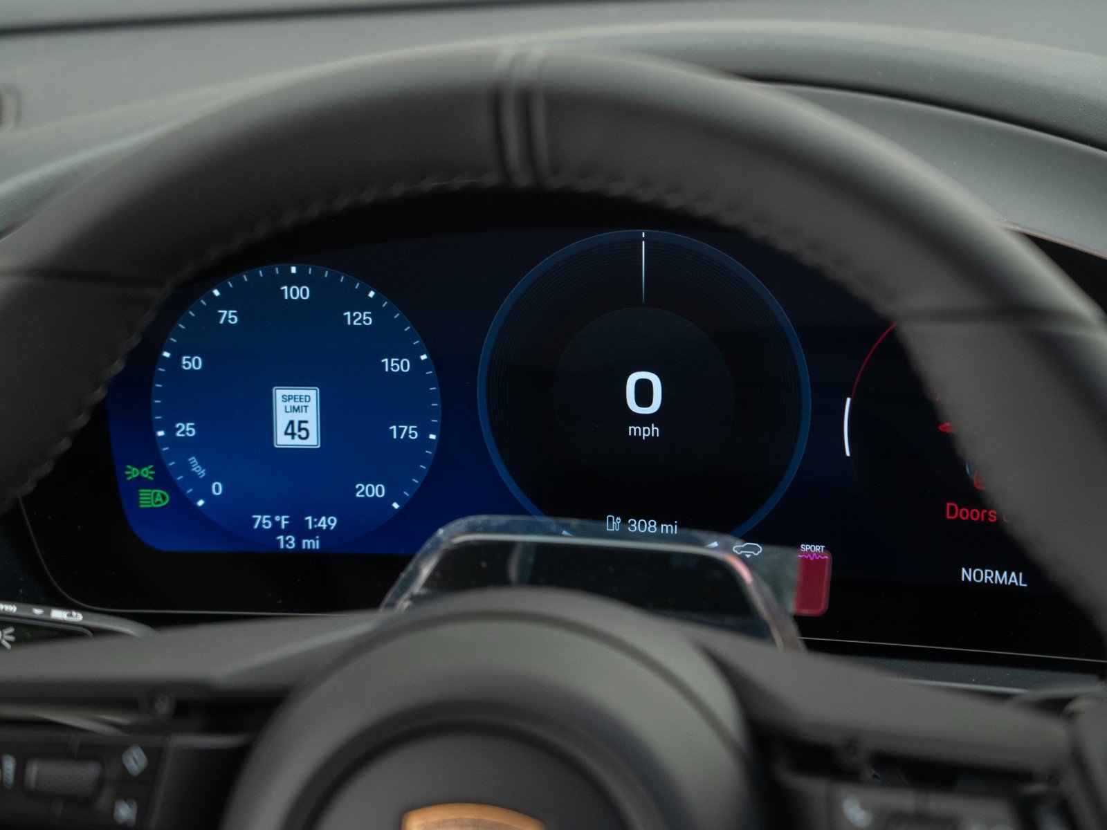 New 2026 Porsche Macan 4 Electric RWD image 32