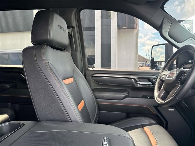 Used 2025 GMC Sierra 2500 AT4 w/ AT4 Premium Plus Package image 12