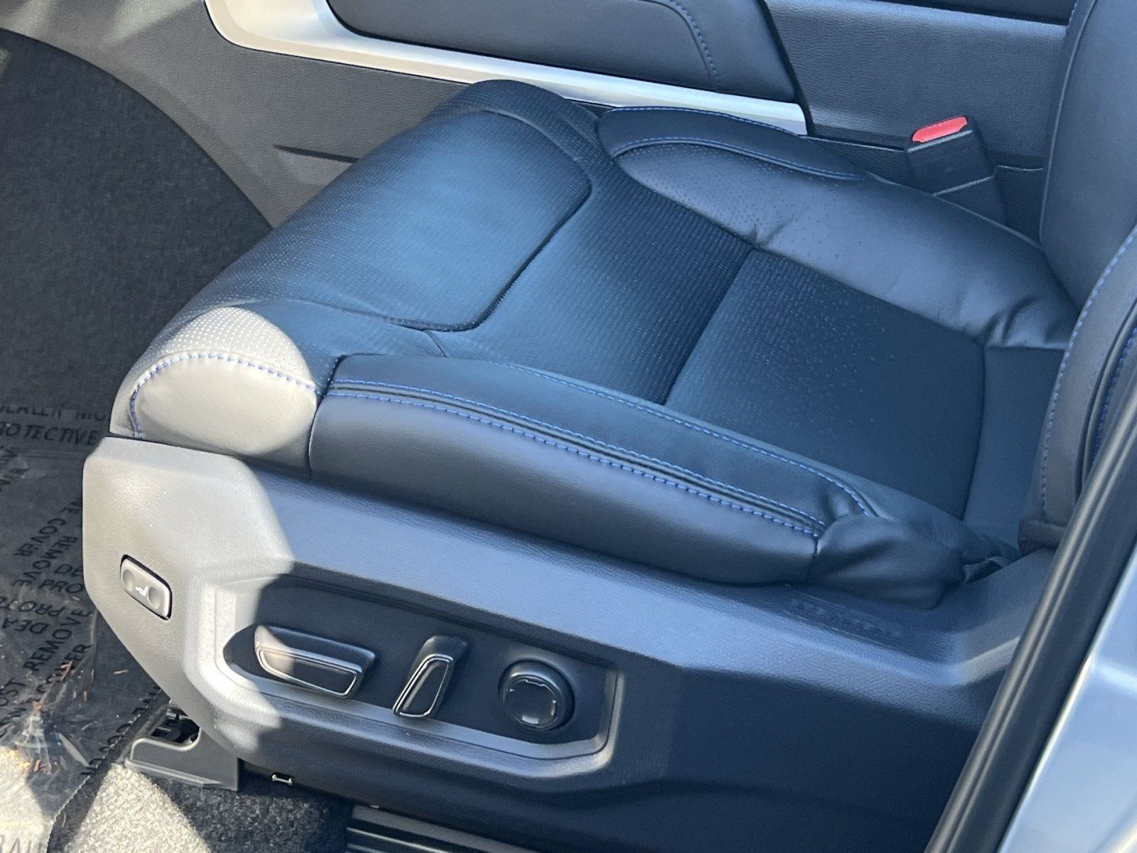New 2026 Toyota Tundra Platinum AWD/4WD image 8