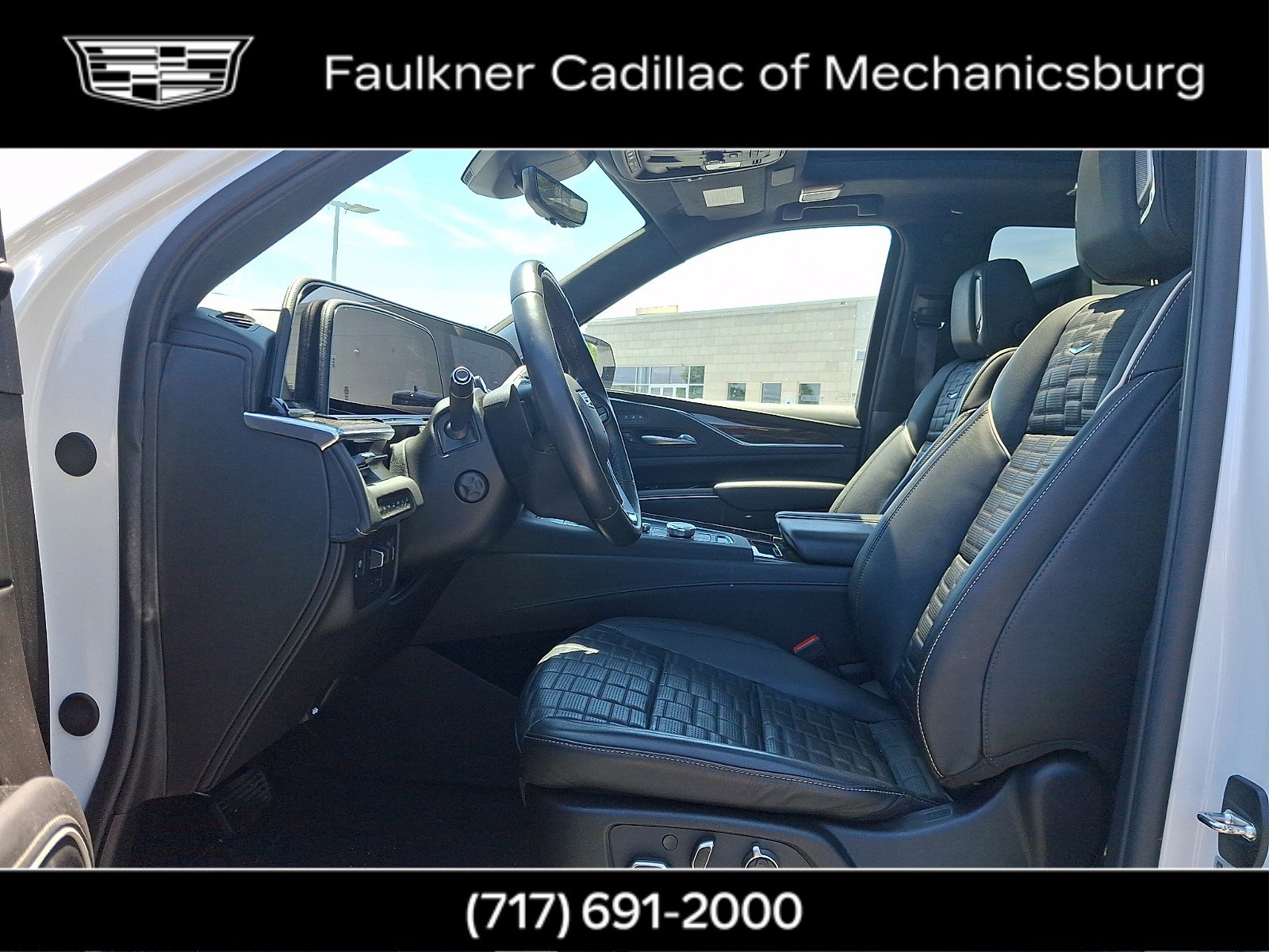 Used 2024 Cadillac Escalade Sport Platinum AWD/4WD image 14