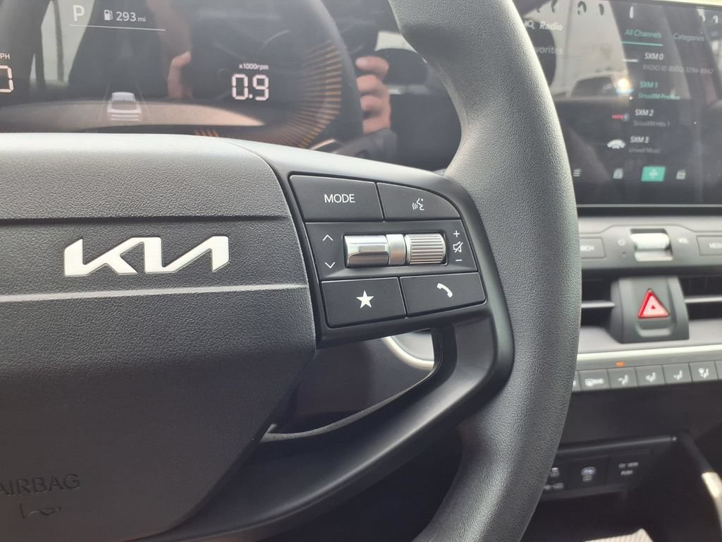 Certified 2026 Kia K4 FWD image 17