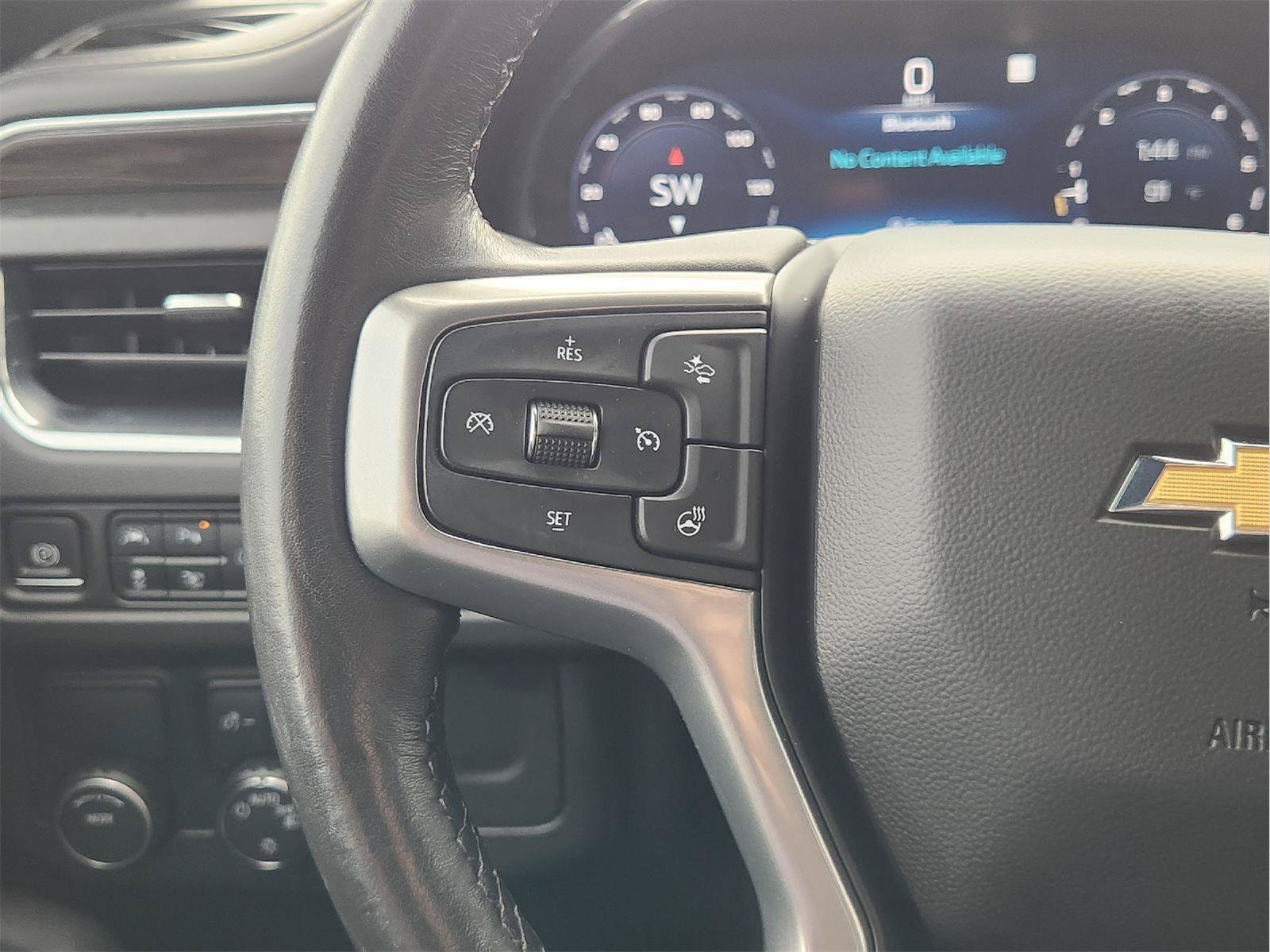 Used 2022 Chevrolet Tahoe LT w/ Luxury Package RWD image 28