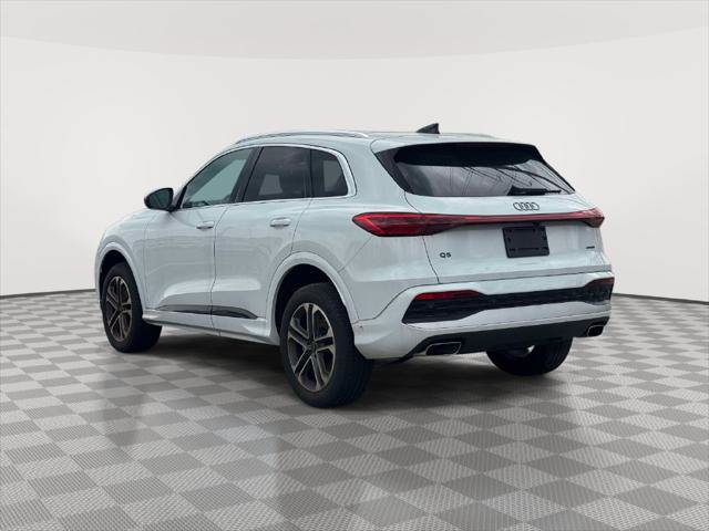 Used 2025 Audi Q5 Premium w/ Convenience Package AWD/4WD image 5
