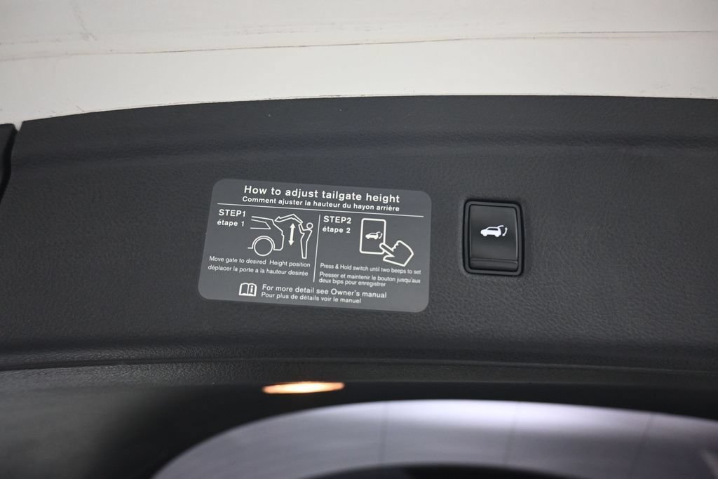 Used 2019 INFINITI QX50 Luxe w/ Navigation Package FWD image 43