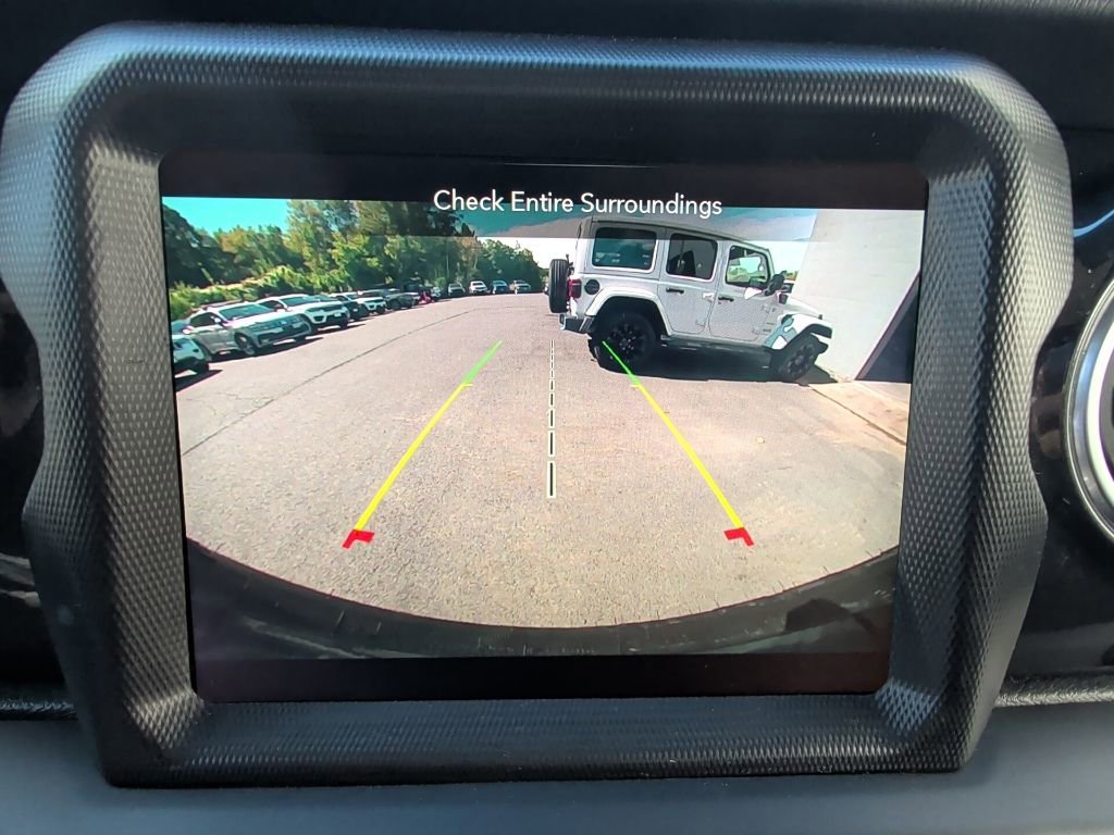 Used 2022 Jeep Wrangler Unlimited Sahara image 21