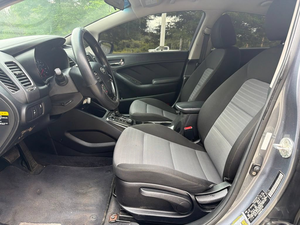 Used 2018 Kia Forte S FWD image 19