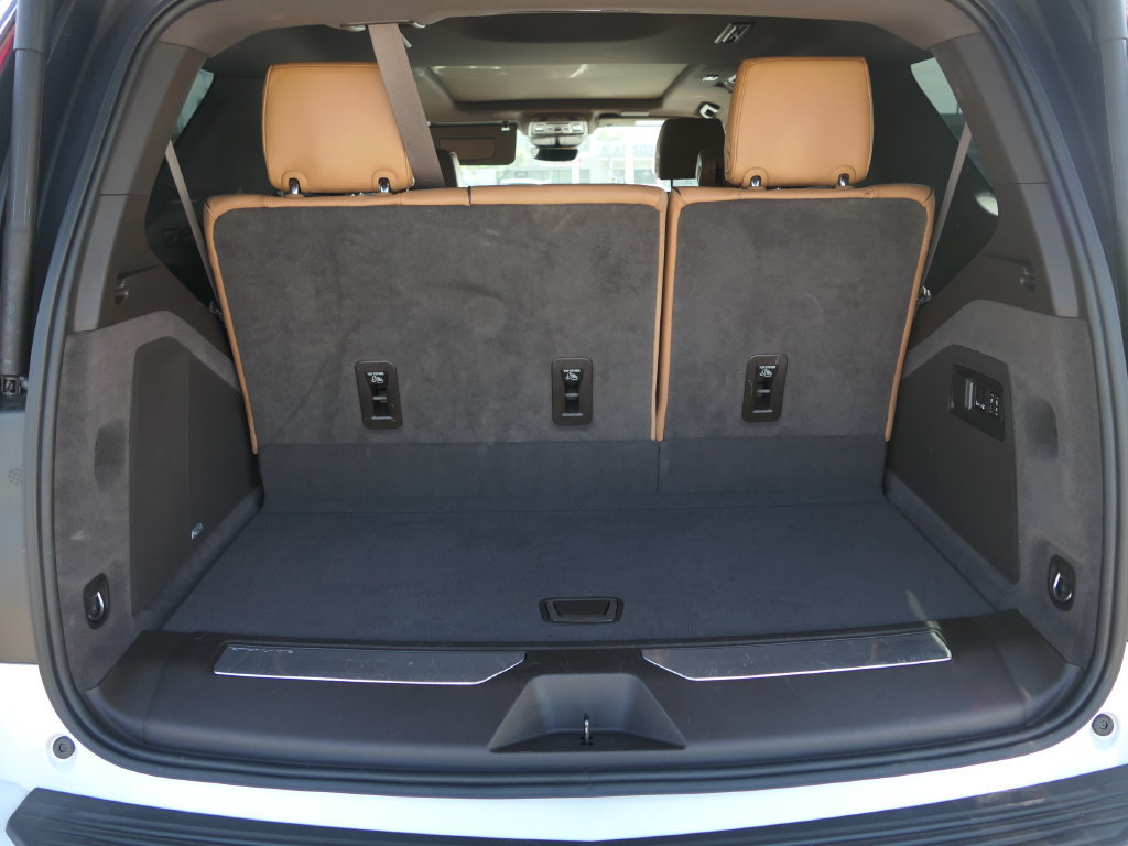 Used 2022 Cadillac Escalade Sport w/ Touring Package AWD/4WD image 22