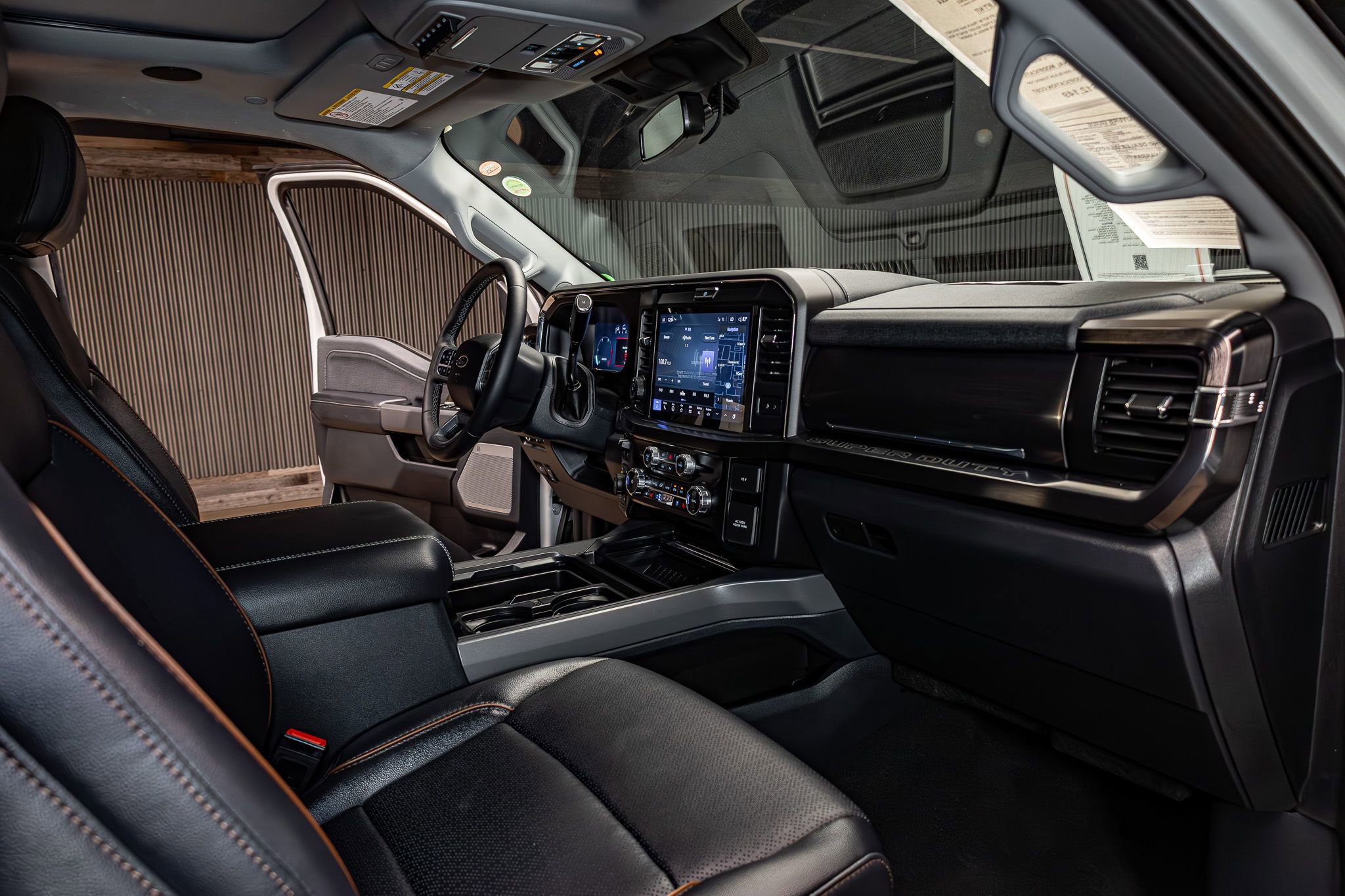 Used 2026 Ford F250 Lariat AWD/4WD image 16