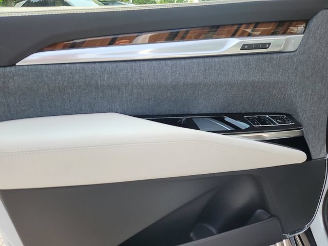 New 2026 Cadillac Escalade ESV Platinum Luxury w/ LPO, Radiant Package AWD/4WD image 8