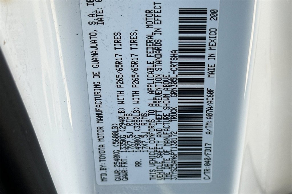 Used 2023 Toyota Tacoma TRD Sport w/ Technology Package image 31