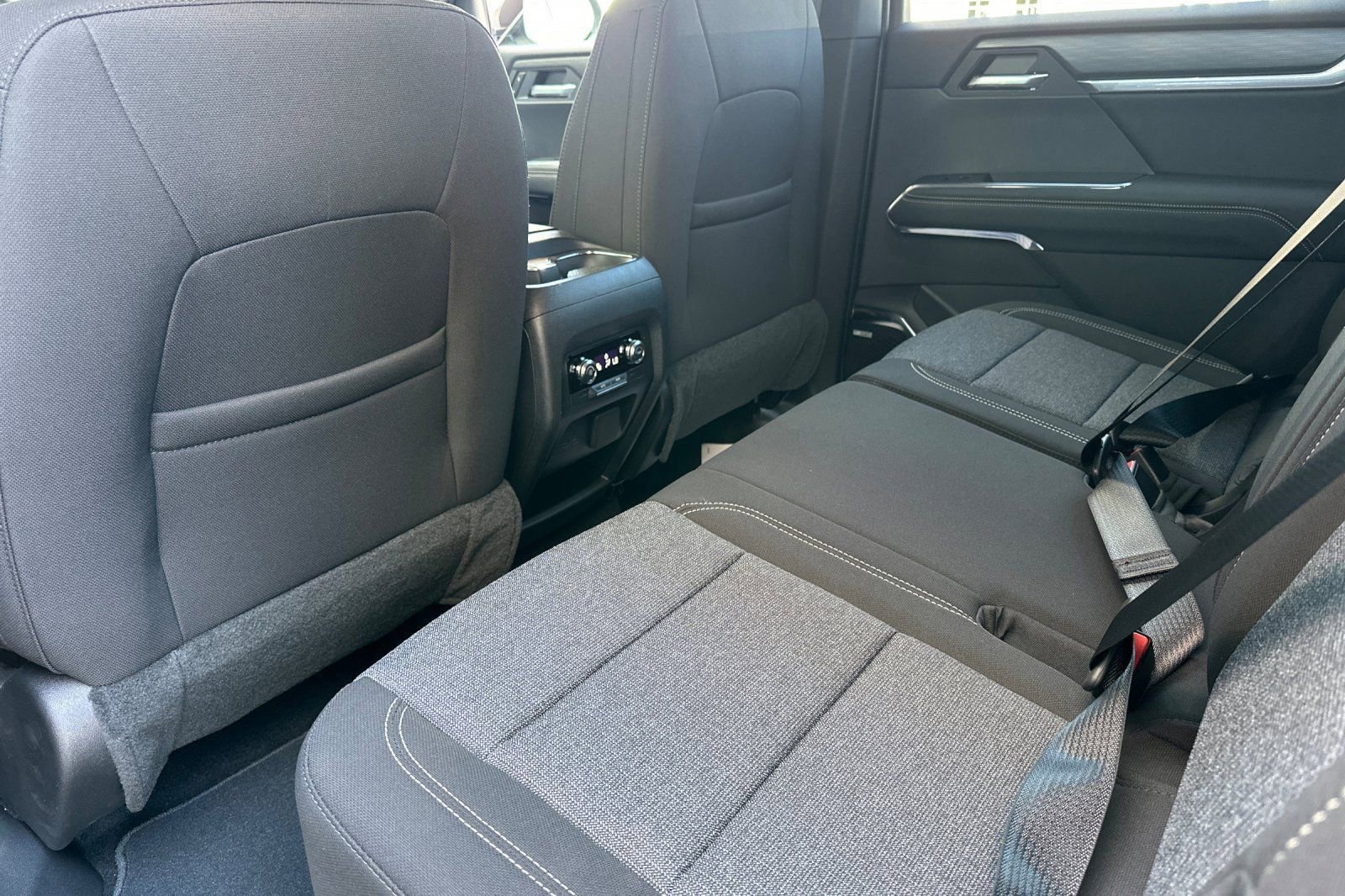 New 2026 GMC Acadia Elevation w/ Black Edition FWD image 13