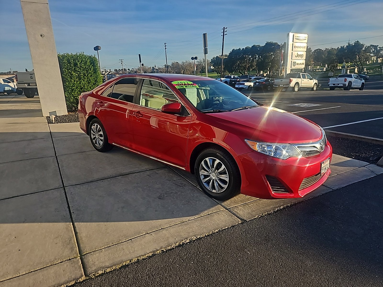 Used 2012 Toyota Camry LE image 7