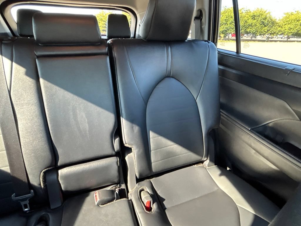 Used 2026 Toyota Highlander XLE AWD/4WD image 39