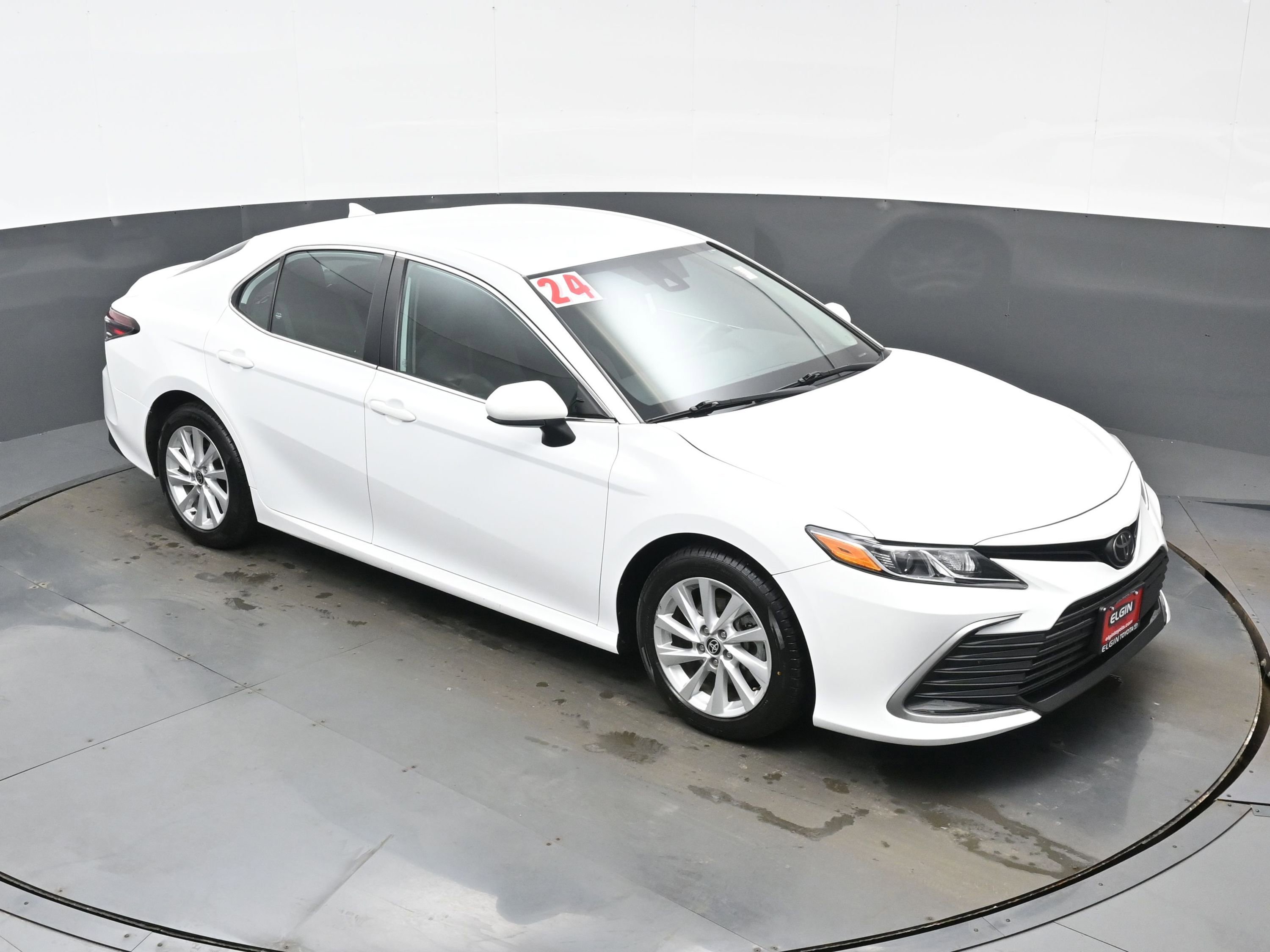 Used 2024 Toyota Camry LE image 33