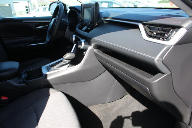 Certified 2022 Toyota RAV4 XLE FWD image 23
