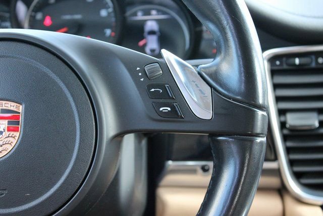 Used 2015 Porsche Panamera 4 image 25