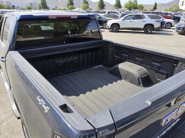 Used 2022 GMC Sierra 1500 SLE AWD/4WD image 6