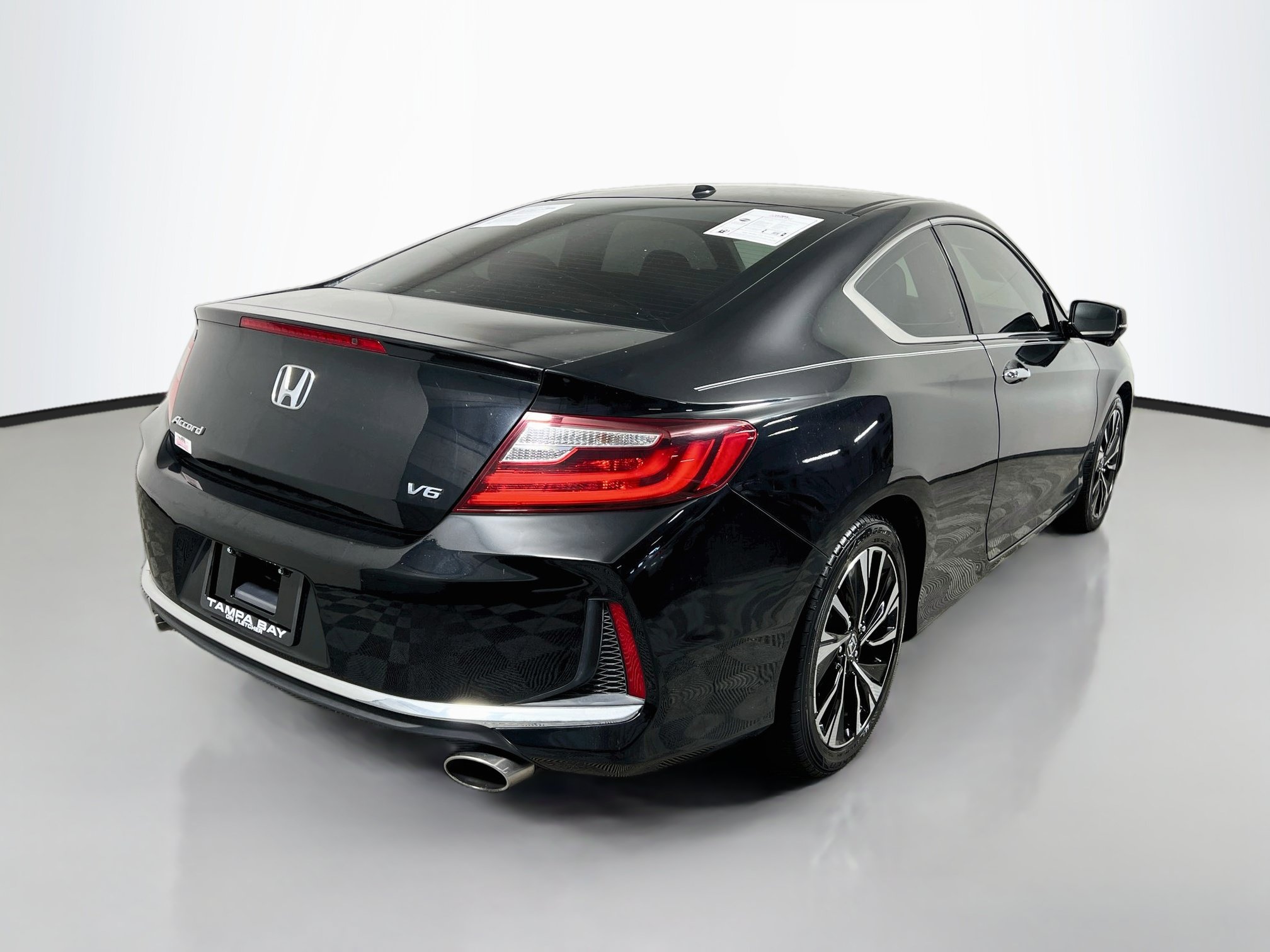 Used 2017 Honda Accord EX-L image 4