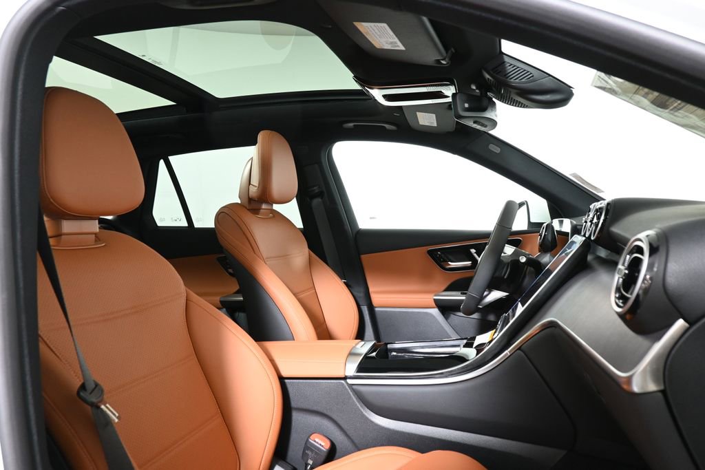 Used 2026 Mercedes-Benz GLC 300 4MATIC image 21