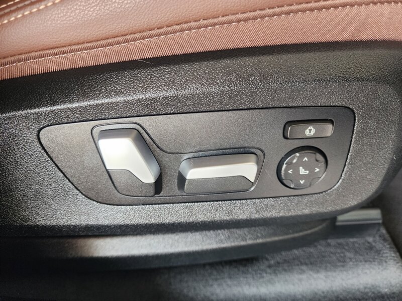 Used 2021 BMW X5 xDrive40i w/ Convenience Package AWD/4WD image 71