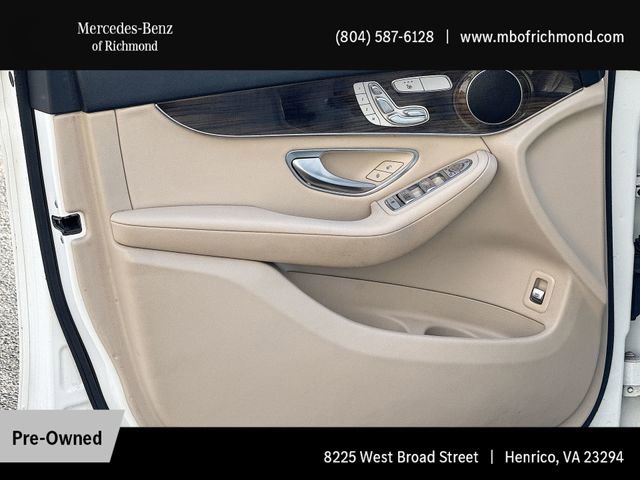 Used 2021 Mercedes-Benz GLC 300 4MATIC image 11
