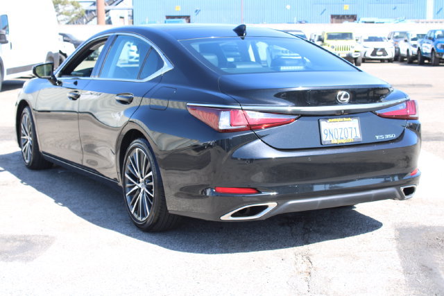 Used 2024 Lexus ES 350 w/ Premium Package FWD image 3