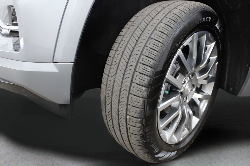 Used 2026 GMC Terrain Denali image 40