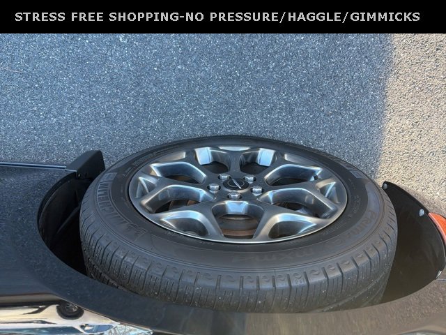 Used 2016 Chrysler 300 S w/ 300S Premium Group image 12