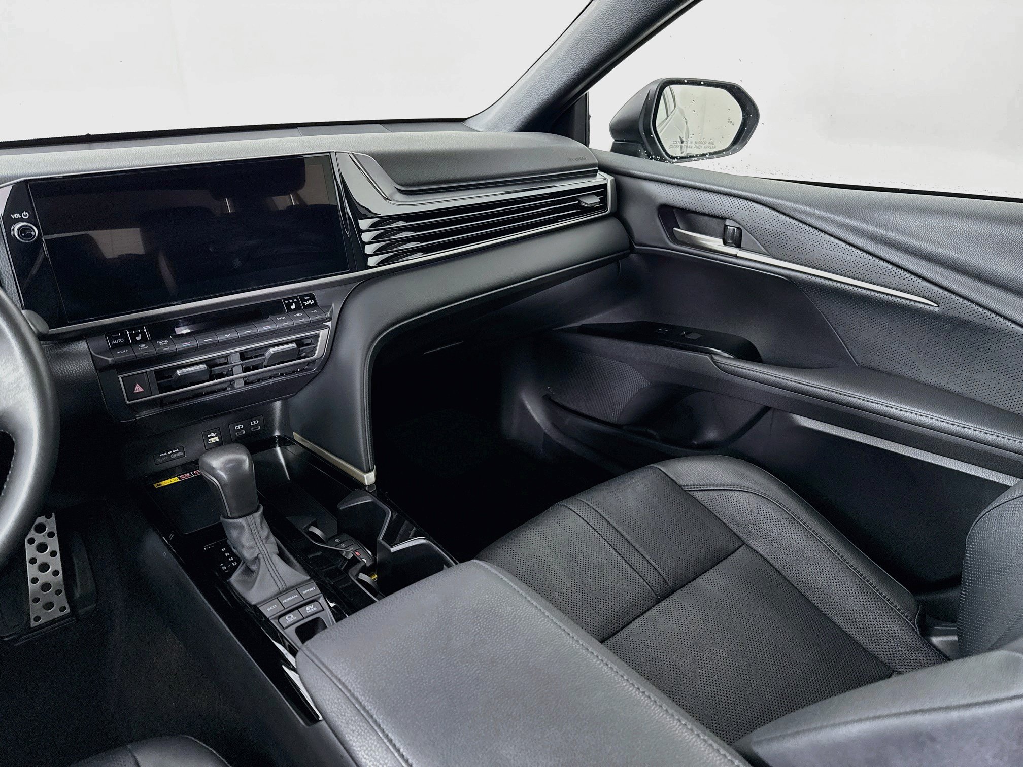 Certified 2025 Toyota Camry XSE FWD image 22