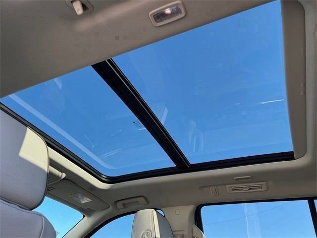 Used 2022 GMC Yukon Denali image 26