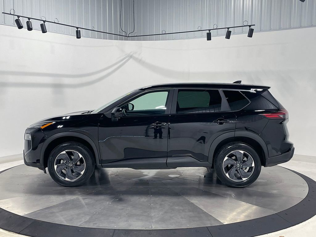 Used 2026 Nissan Rogue SV AWD/4WD image 17