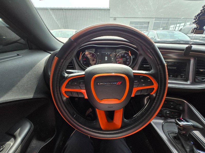 Used 2019 Dodge Challenger SXT image 7